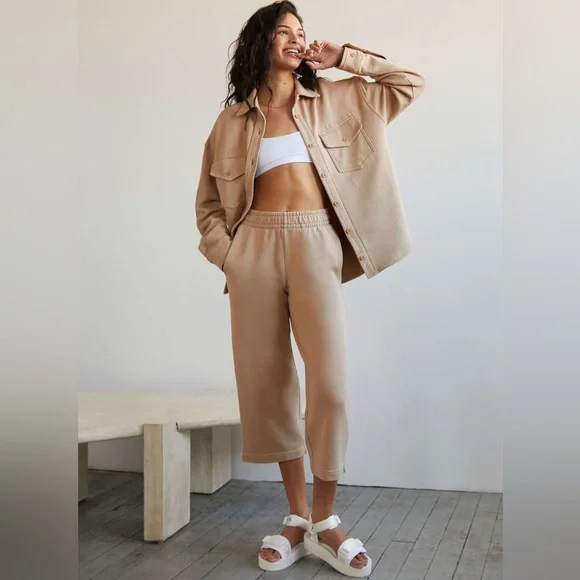 Aritzia Wilfred Free Free Terry Fleece Shirt Jacket - Picture 2 of 5